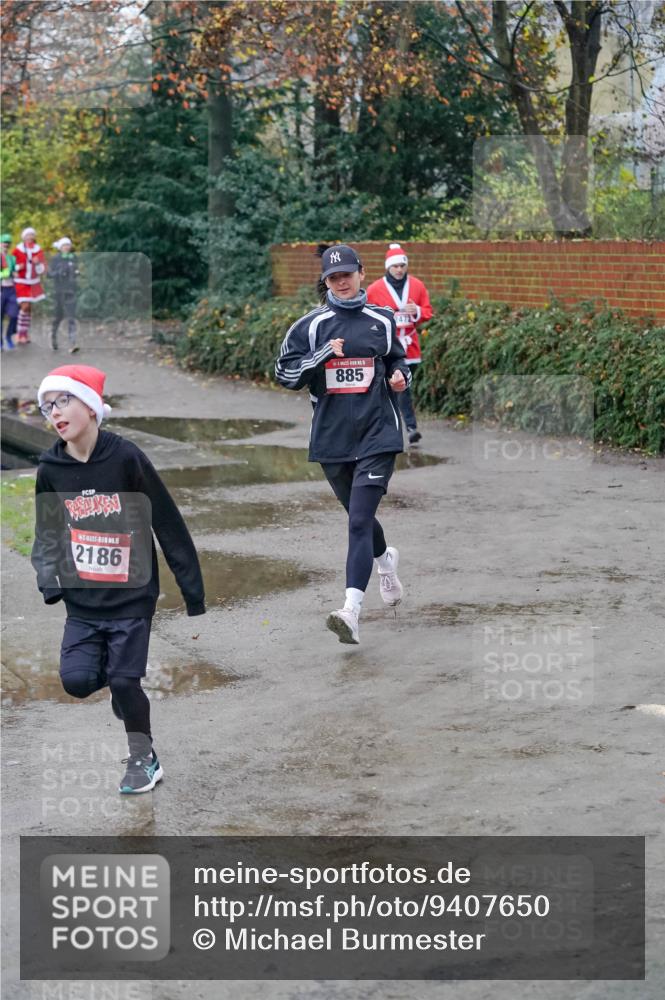 07.12.2025 - St. Pauli X-Mass-Run No. 15 Michael Burmester http://msf.ph/oto/9407650 07.12.2025 09:42:12 Laufen 15, 2186, 15, 885 meine-sportfotos.de