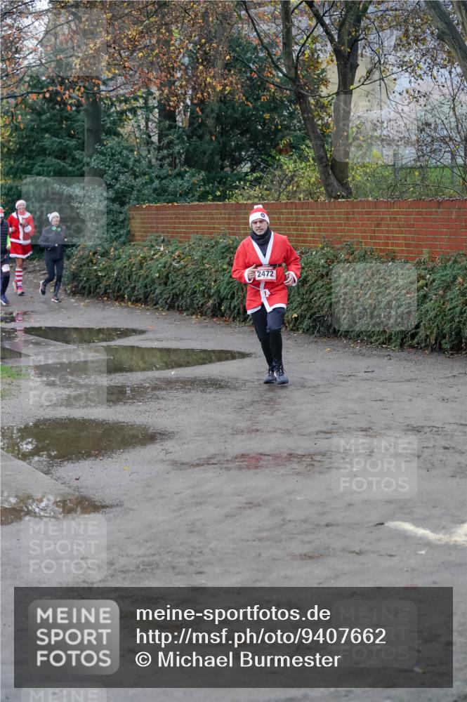 07.12.2025 - St. Pauli X-Mass-Run No. 15 Michael Burmester http://msf.ph/oto/9407662 07.12.2025 09:42:14 Laufen 2472 meine-sportfotos.de