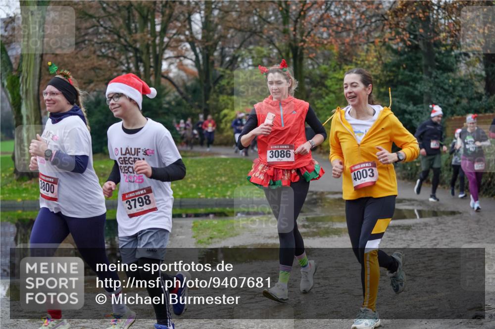 07.12.2025 - St. Pauli X-Mass-Run No. 15 Michael Burmester http://msf.ph/oto/9407681 07.12.2025 11:25:09 Laufen 3800, 2025, 15, 3798, 15, 3086, 5, 4003 meine-sportfotos.de