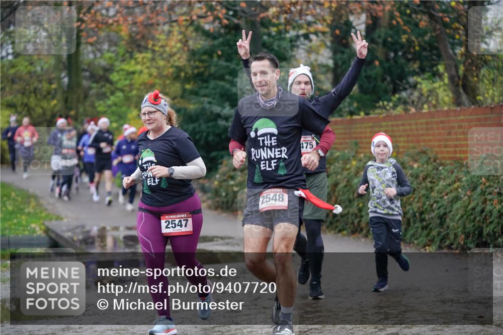 07.12.2025 - St. Pauli X-Mass-Run No. 15 Michael Burmester http://msf.ph/oto/9407720 07.12.2025 11:25:13 Laufen 15, 2547, 15, 2548, 475 meine-sportfotos.de