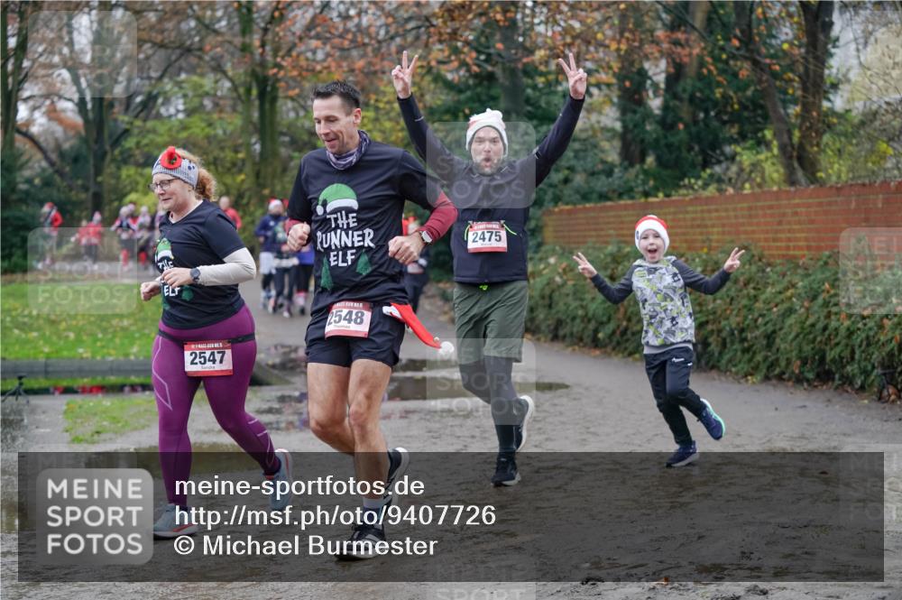 07.12.2025 - St. Pauli X-Mass-Run No. 15 Michael Burmester http://msf.ph/oto/9407726 07.12.2025 11:25:14 Laufen 2547, 2548, 2475 meine-sportfotos.de