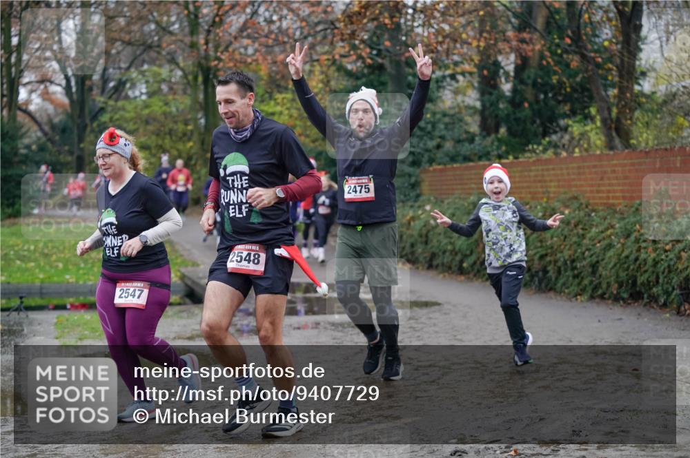 07.12.2025 - St. Pauli X-Mass-Run No. 15 Michael Burmester http://msf.ph/oto/9407729 07.12.2025 11:25:14 Laufen 5, 2548, 2547, 2475 meine-sportfotos.de