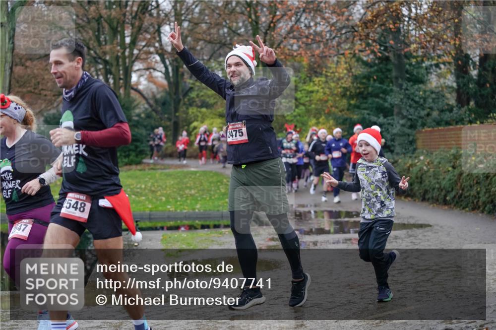 07.12.2025 - St. Pauli X-Mass-Run No. 15 Michael Burmester http://msf.ph/oto/9407741 07.12.2025 11:25:15 Laufen 15, 2475, 47, 548 meine-sportfotos.de