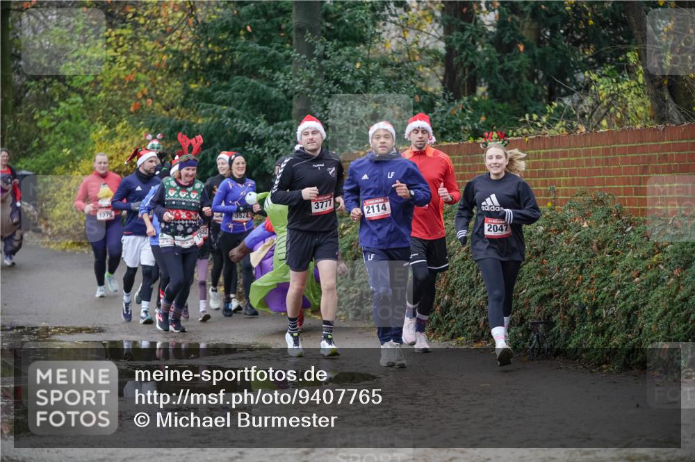 07.12.2025 - St. Pauli X-Mass-Run No. 15 Michael Burmester http://msf.ph/oto/9407765 07.12.2025 11:25:17 Laufen 1276, 3777, 3524, 382, 2114, 2047 meine-sportfotos.de