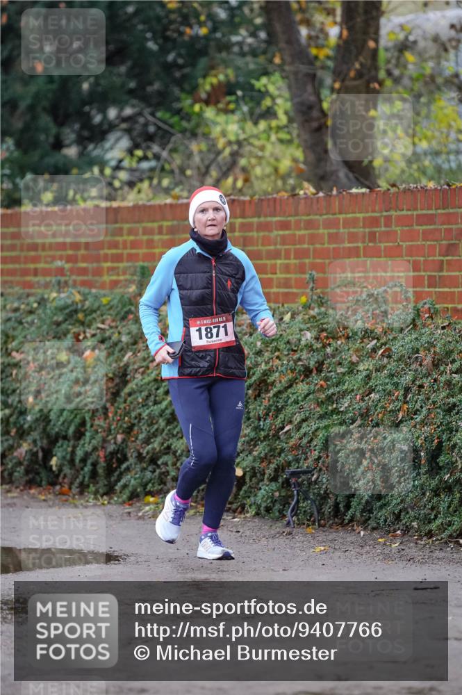 07.12.2025 - St. Pauli X-Mass-Run No. 15 Michael Burmester http://msf.ph/oto/9407766 07.12.2025 09:42:33 Laufen 15, 1871 meine-sportfotos.de