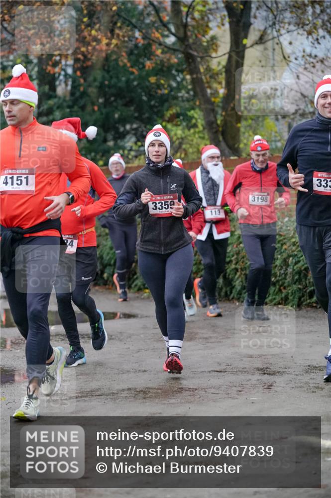 07.12.2025 - St. Pauli X-Mass-Run No. 15 Michael Burmester http://msf.ph/oto/9407839 07.12.2025 09:42:46 Laufen 15, 4151, 15, 15, 3359, 3198, 113, 333 meine-sportfotos.de