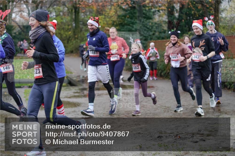 07.12.2025 - St. Pauli X-Mass-Run No. 15 Michael Burmester http://msf.ph/oto/9407867 07.12.2025 11:25:25 Laufen 146, 623, 188, 1276, 882, 2441, 243 meine-sportfotos.de