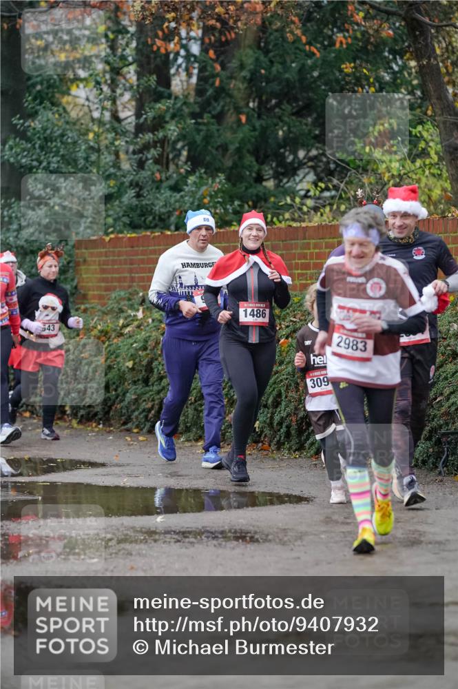 07.12.2025 - St. Pauli X-Mass-Run No. 15 Michael Burmester http://msf.ph/oto/9407932 07.12.2025 09:42:56 Laufen 43, 1486, 309, 2983 meine-sportfotos.de