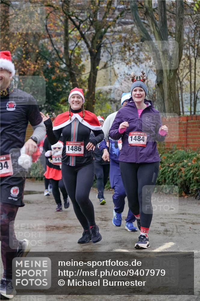 07.12.2025 - St. Pauli X-Mass-Run No. 15 Michael Burmester http://msf.ph/oto/9407979 07.12.2025 09:43:01 Laufen 94, 543, 9226, 15, 1486, 5, 1484 meine-sportfotos.de