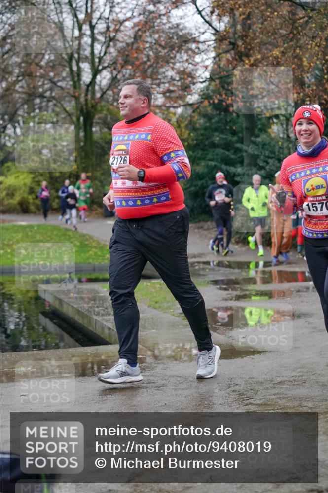 07.12.2025 - St. Pauli X-Mass-Run No. 15 Michael Burmester http://msf.ph/oto/9408019 07.12.2025 09:43:05 Laufen 2126, 1570 meine-sportfotos.de