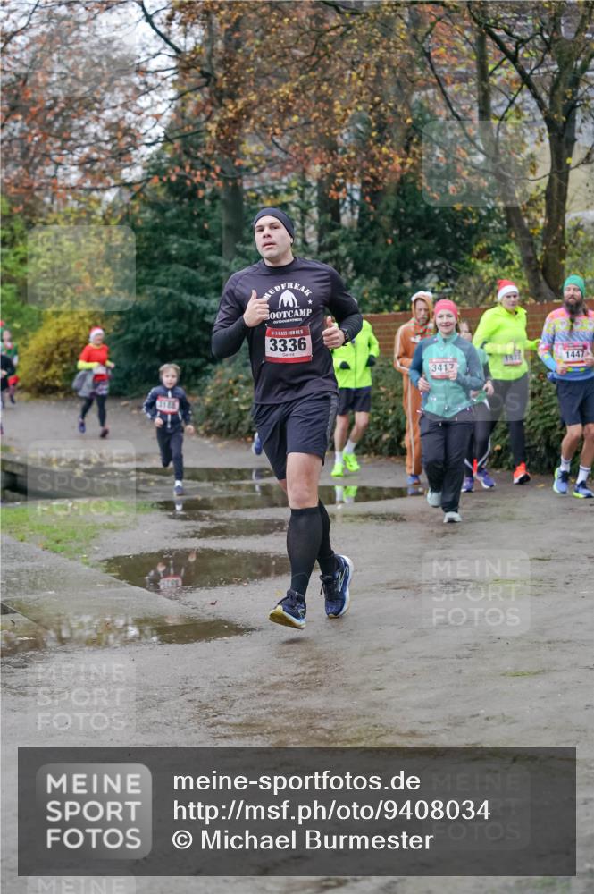 07.12.2025 - St. Pauli X-Mass-Run No. 15 Michael Burmester http://msf.ph/oto/9408034 07.12.2025 09:43:06 Laufen 5, 3336, 1522, 3417, 1447 meine-sportfotos.de