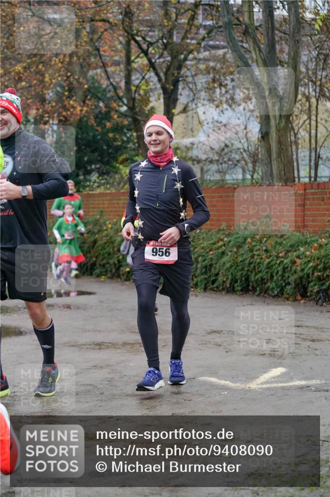 07.12.2025 - St. Pauli X-Mass-Run No. 15 Michael Burmester http://msf.ph/oto/9408090 07.12.2025 09:43:13 Laufen 956 meine-sportfotos.de