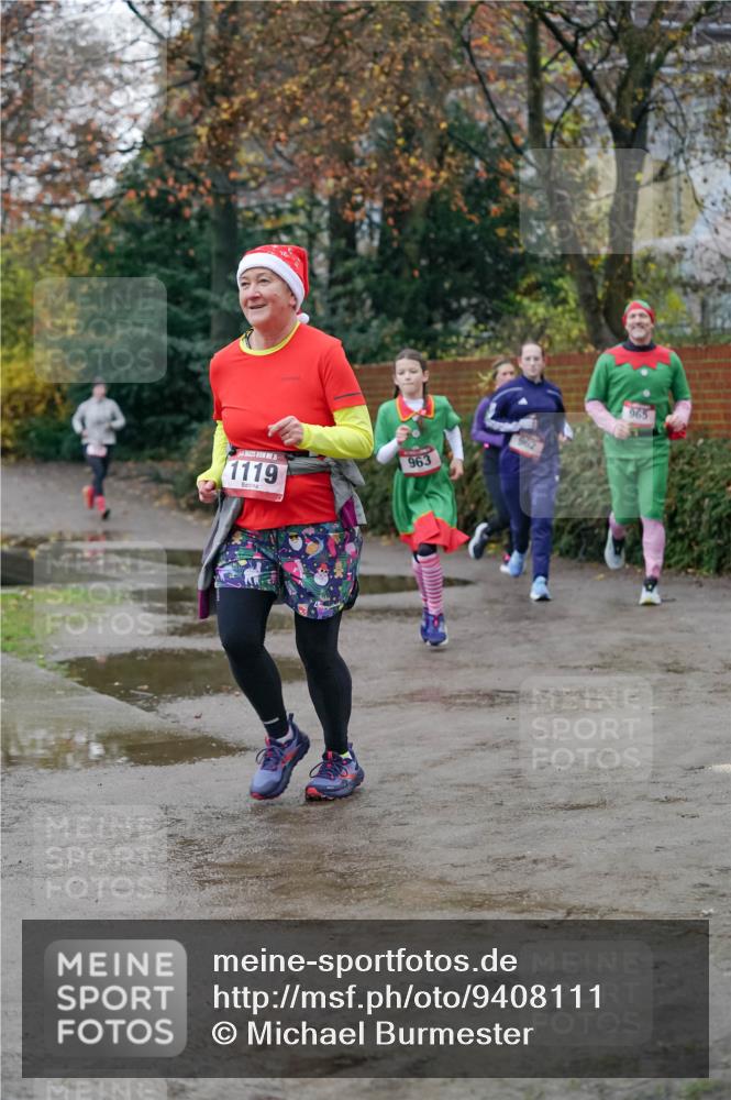 07.12.2025 - St. Pauli X-Mass-Run No. 15 Michael Burmester http://msf.ph/oto/9408111 07.12.2025 09:43:15 Laufen 15, 1119, 963, 965 meine-sportfotos.de