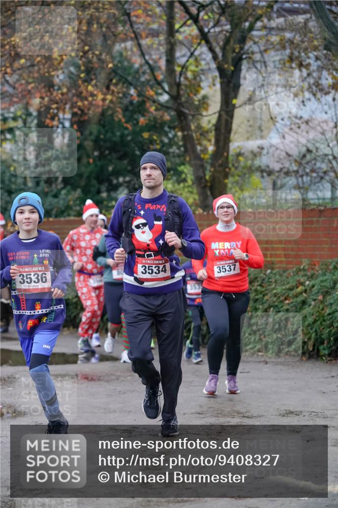 07.12.2025 - St. Pauli X-Mass-Run No. 15 Michael Burmester http://msf.ph/oto/9408327 07.12.2025 09:43:38 Laufen 2025, 5, 3534, 15, 3536, 353, 3537 meine-sportfotos.de