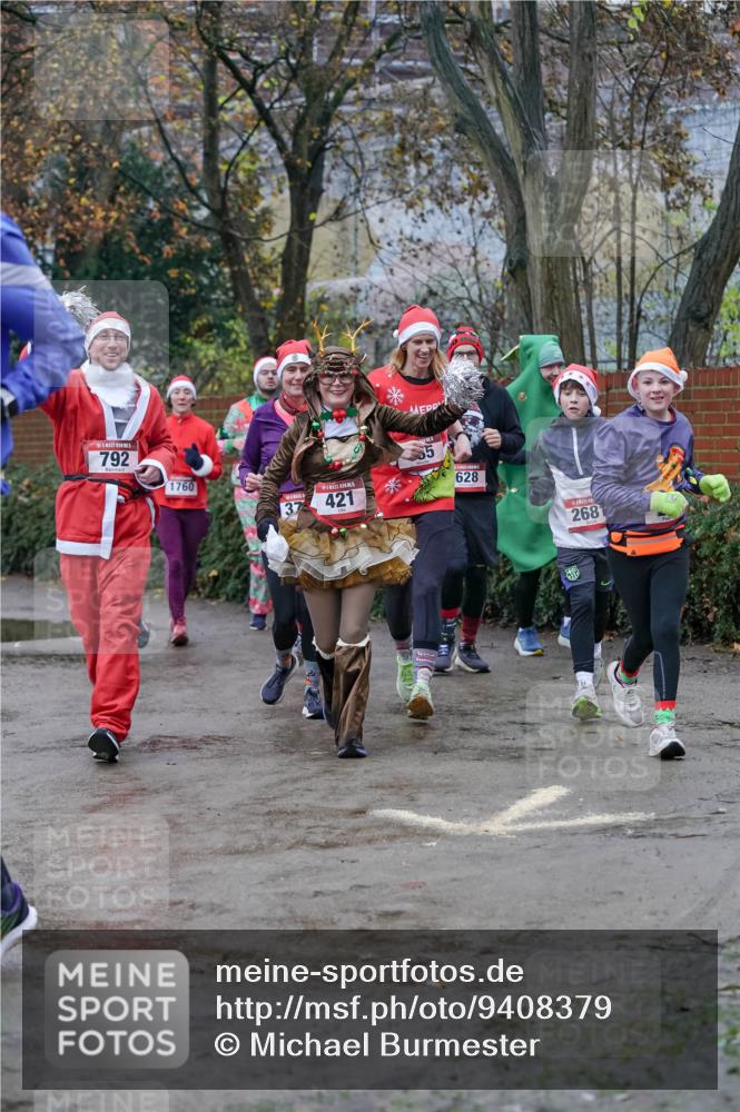 07.12.2025 - St. Pauli X-Mass-Run No. 15 Michael Burmester http://msf.ph/oto/9408379 07.12.2025 09:43:43 Laufen 792, 1760, 37, 421, 628, 268 meine-sportfotos.de