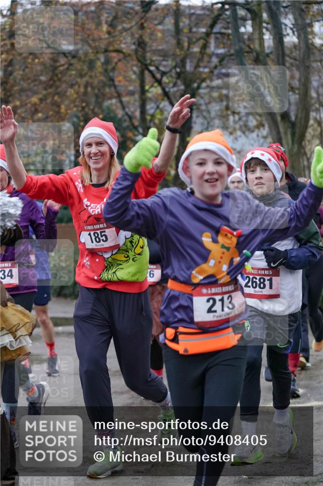 07.12.2025 - St. Pauli X-Mass-Run No. 15 Michael Burmester http://msf.ph/oto/9408405 07.12.2025 09:43:46 Laufen 34, 15, 185, 96, 213, 15, 2681 meine-sportfotos.de