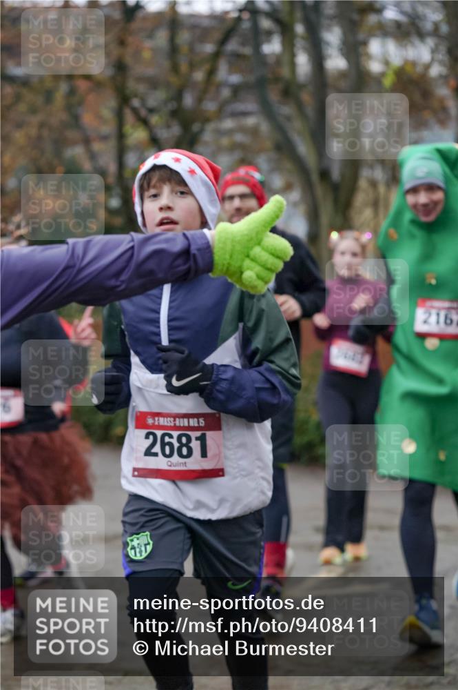 07.12.2025 - St. Pauli X-Mass-Run No. 15 Michael Burmester http://msf.ph/oto/9408411 07.12.2025 09:43:46 Laufen 6, 15, 2681, 216 meine-sportfotos.de
