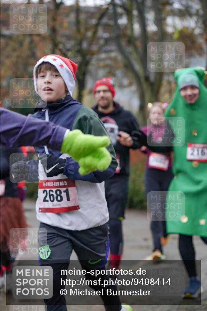 07.12.2025 - St. Pauli X-Mass-Run No. 15 Michael Burmester http://msf.ph/oto/9408414 07.12.2025 09:43:46 Laufen 5, 2681, 216 meine-sportfotos.de
