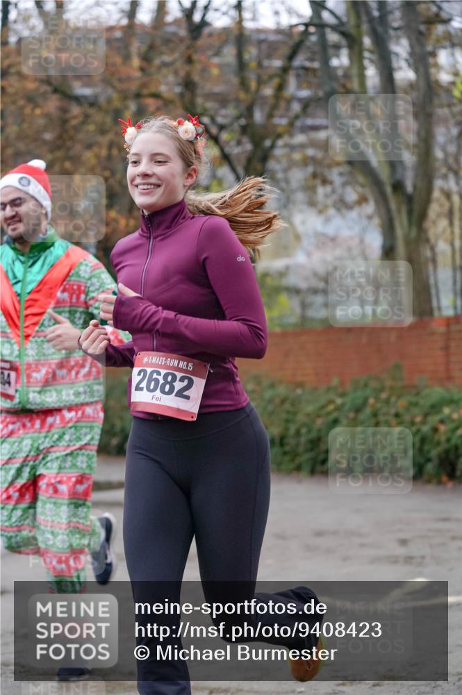 07.12.2025 - St. Pauli X-Mass-Run No. 15 Michael Burmester http://msf.ph/oto/9408423 07.12.2025 09:43:48 Laufen 15, 2682 meine-sportfotos.de