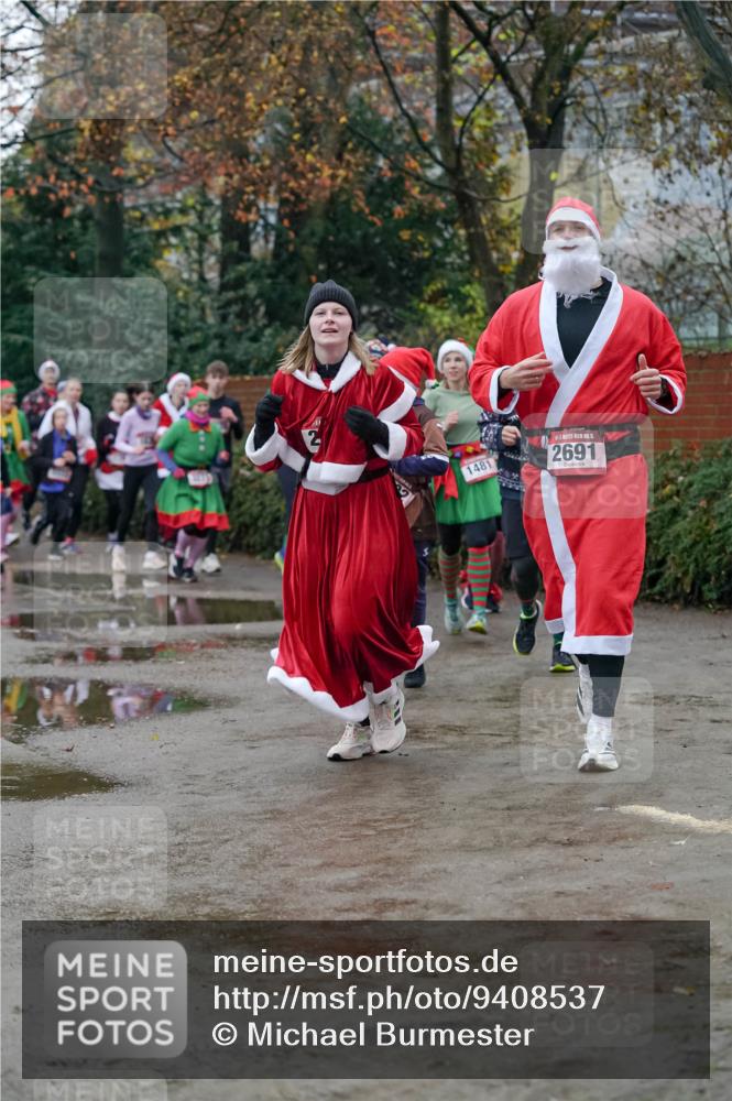 07.12.2025 - St. Pauli X-Mass-Run No. 15 Michael Burmester http://msf.ph/oto/9408537 07.12.2025 09:44:00 Laufen 1481, 5, 2691 meine-sportfotos.de