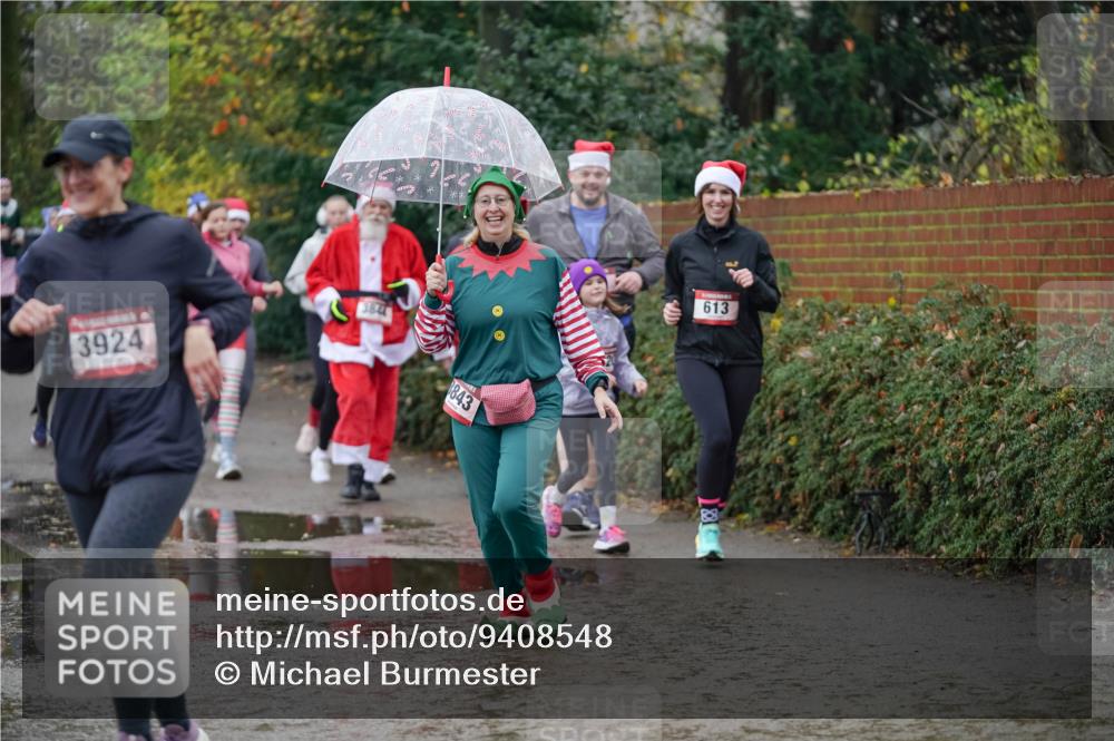 07.12.2025 - St. Pauli X-Mass-Run No. 15 Michael Burmester http://msf.ph/oto/9408548 07.12.2025 11:26:31 Laufen 3924, 384, 843, 613 meine-sportfotos.de