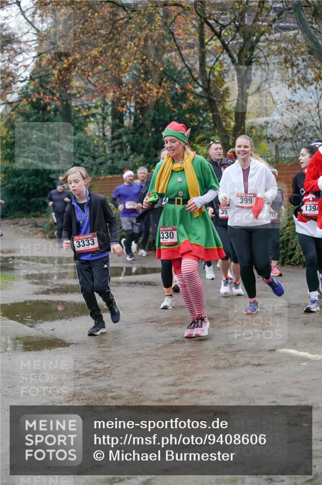 07.12.2025 - St. Pauli X-Mass-Run No. 15 Michael Burmester http://msf.ph/oto/9408606 07.12.2025 09:44:07 Laufen 2, 15, 3333, 330, 35, 399, 1394, 15 meine-sportfotos.de
