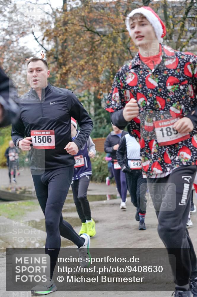 07.12.2025 - St. Pauli X-Mass-Run No. 15 Michael Burmester http://msf.ph/oto/9408630 07.12.2025 09:44:10 Laufen 15, 1506, 377, 945, 185 meine-sportfotos.de