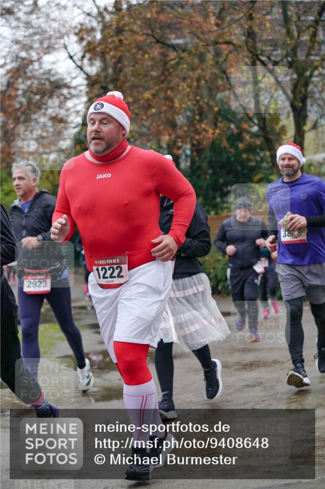 07.12.2025 - St. Pauli X-Mass-Run No. 15 Michael Burmester http://msf.ph/oto/9408648 07.12.2025 09:44:12 Laufen 2923, 15, 1222, 38 meine-sportfotos.de