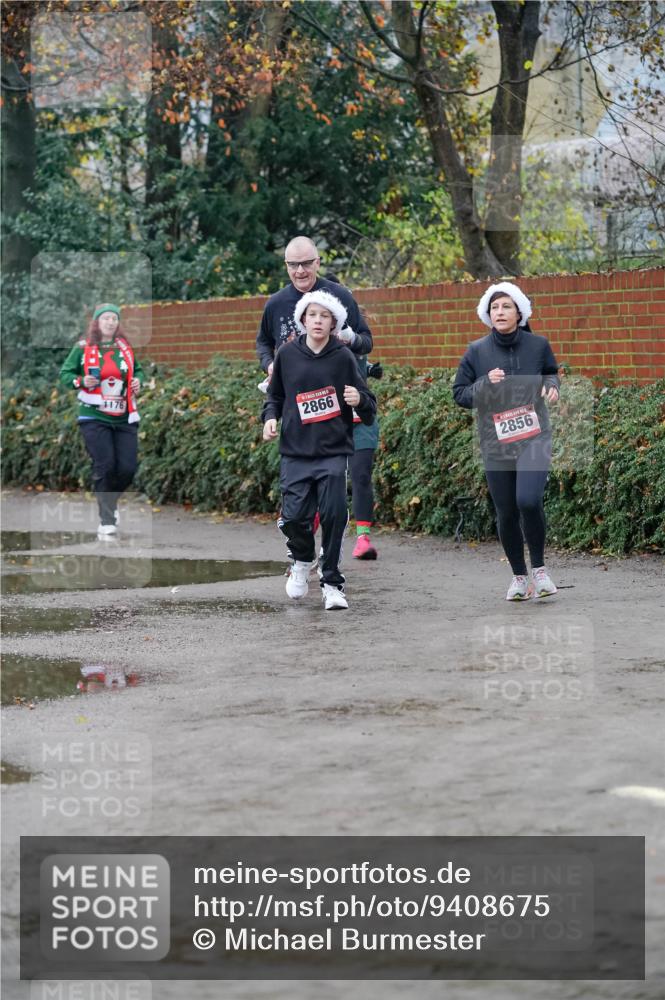 07.12.2025 - St. Pauli X-Mass-Run No. 15 Michael Burmester http://msf.ph/oto/9408675 07.12.2025 09:44:16 Laufen 1176, 2866, 2856 meine-sportfotos.de
