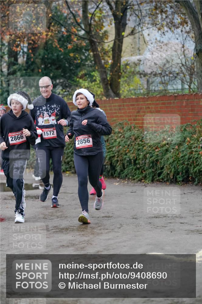 07.12.2025 - St. Pauli X-Mass-Run No. 15 Michael Burmester http://msf.ph/oto/9408690 07.12.2025 09:44:17 Laufen 2866, 1572, 15, 2856 meine-sportfotos.de