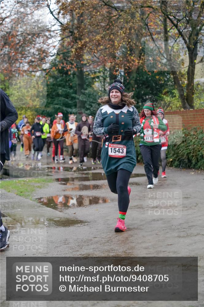 07.12.2025 - St. Pauli X-Mass-Run No. 15 Michael Burmester http://msf.ph/oto/9408705 07.12.2025 09:44:19 Laufen 15, 1543, 1176, 970 meine-sportfotos.de