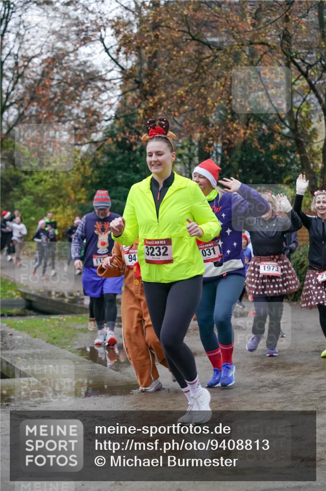 07.12.2025 - St. Pauli X-Mass-Run No. 15 Michael Burmester http://msf.ph/oto/9408813 07.12.2025 09:44:29 Laufen 94, 15, 3232, 15, 031, 1973 meine-sportfotos.de