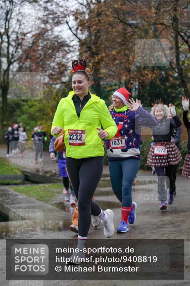 07.12.2025 - St. Pauli X-Mass-Run No. 15 Michael Burmester http://msf.ph/oto/9408819 07.12.2025 09:44:29 Laufen 15, 3232, 1031, 1973 meine-sportfotos.de
