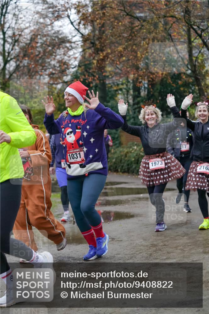 07.12.2025 - St. Pauli X-Mass-Run No. 15 Michael Burmester http://msf.ph/oto/9408822 07.12.2025 09:44:30 Laufen 0005, 15, 1031, 1973, 17, 216 meine-sportfotos.de