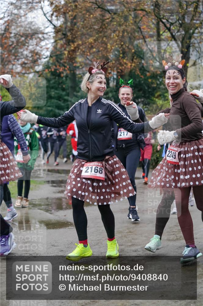 07.12.2025 - St. Pauli X-Mass-Run No. 15 Michael Burmester http://msf.ph/oto/9408840 07.12.2025 09:44:31 Laufen 004, 15, 2168, 217, 2249 meine-sportfotos.de