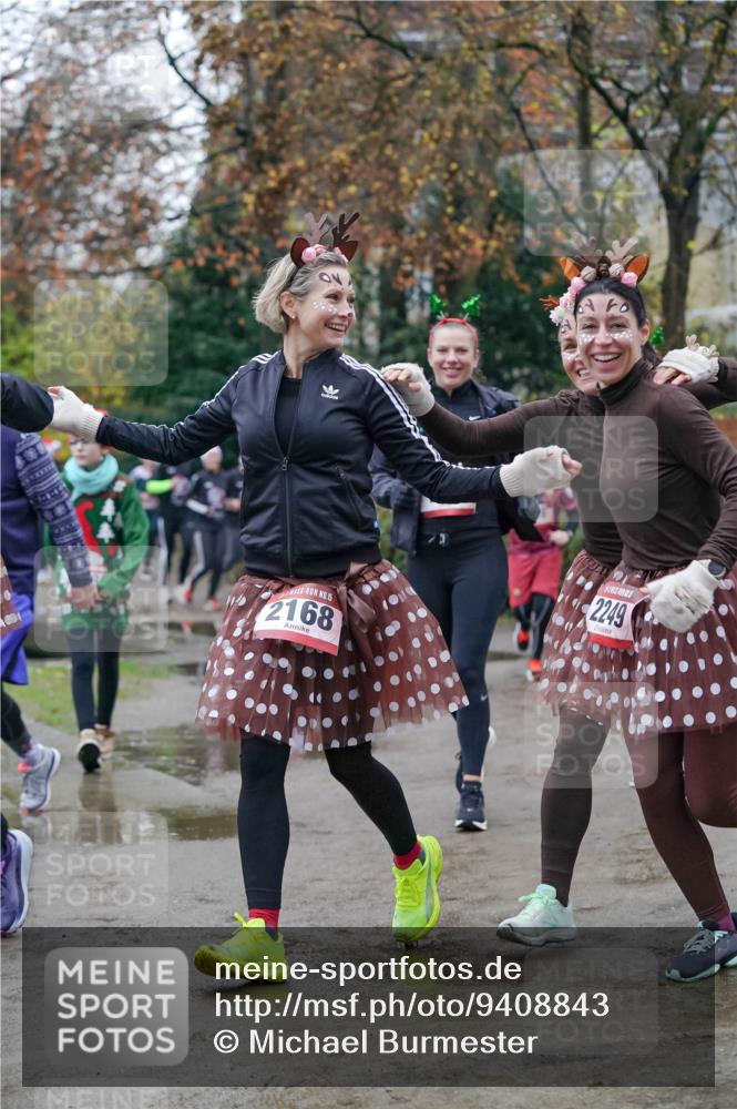 07.12.2025 - St. Pauli X-Mass-Run No. 15 Michael Burmester http://msf.ph/oto/9408843 07.12.2025 09:44:31 Laufen 15, 2168, 2249 meine-sportfotos.de