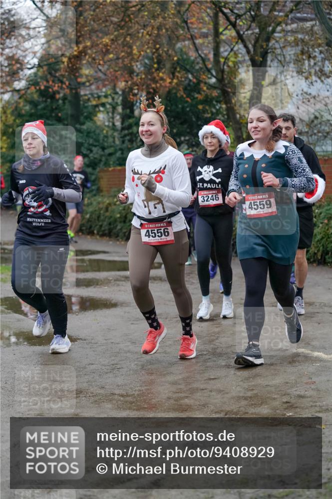 07.12.2025 - St. Pauli X-Mass-Run No. 15 Michael Burmester http://msf.ph/oto/9408929 07.12.2025 09:44:40 Laufen 15, 4556, 3246, 15, 4559 meine-sportfotos.de