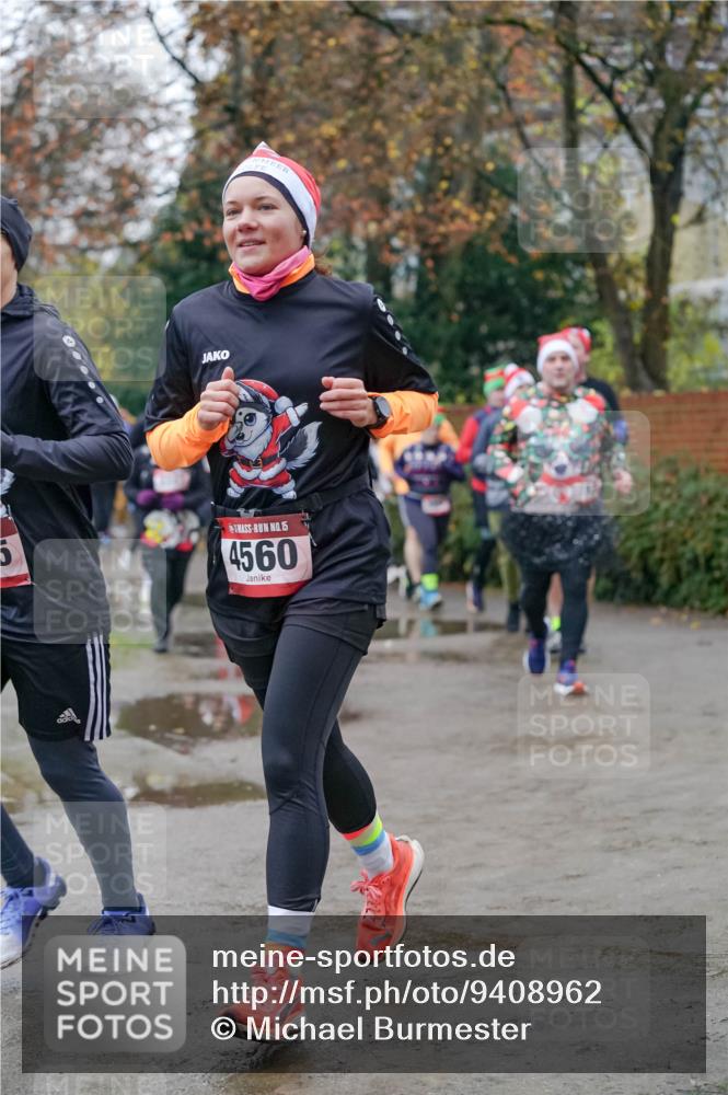 07.12.2025 - St. Pauli X-Mass-Run No. 15 Michael Burmester http://msf.ph/oto/9408962 07.12.2025 09:44:45 Laufen 15, 4560 meine-sportfotos.de