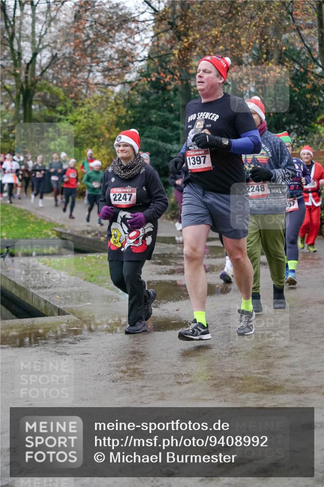07.12.2025 - St. Pauli X-Mass-Run No. 15 Michael Burmester http://msf.ph/oto/9408992 07.12.2025 09:44:49 Laufen 15, 2247, 1929, 15, 1397, 2248, 57, 300 meine-sportfotos.de