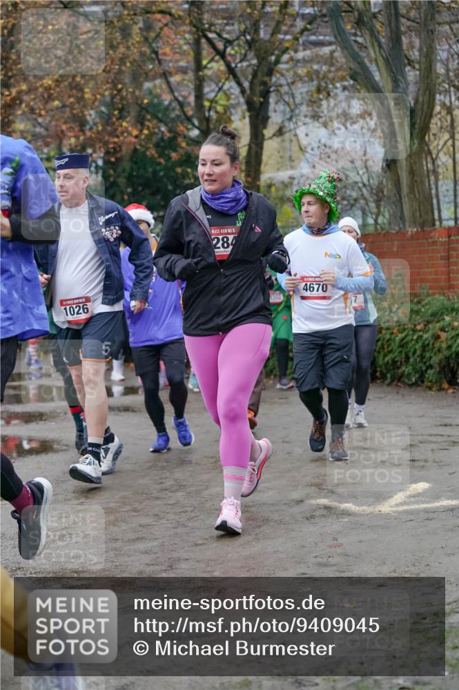 07.12.2025 - St. Pauli X-Mass-Run No. 15 Michael Burmester http://msf.ph/oto/9409045 07.12.2025 09:44:56 Laufen 1026, 5, 15, 284, 4670 meine-sportfotos.de