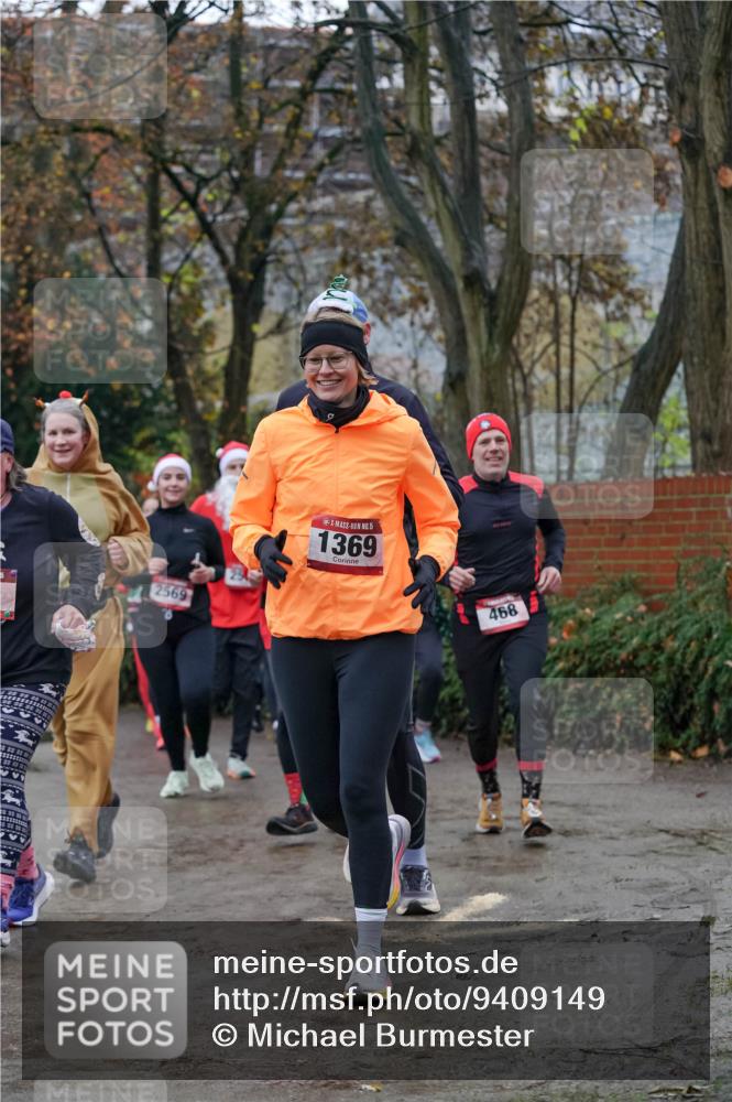 07.12.2025 - St. Pauli X-Mass-Run No. 15 Michael Burmester http://msf.ph/oto/9409149 07.12.2025 09:45:09 Laufen 2569, 15, 1369, 468 meine-sportfotos.de