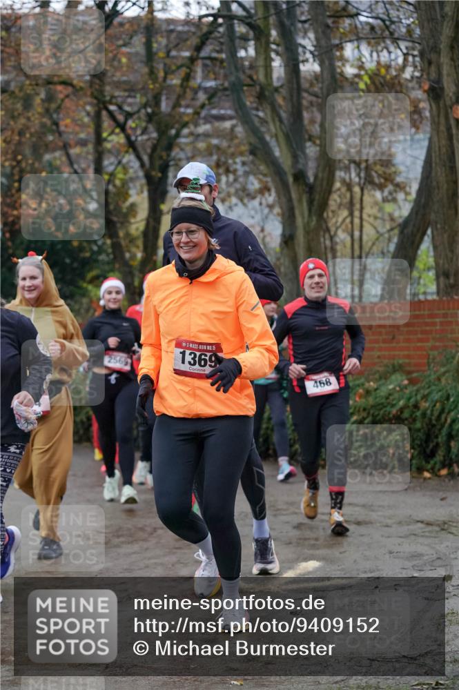 07.12.2025 - St. Pauli X-Mass-Run No. 15 Michael Burmester http://msf.ph/oto/9409152 07.12.2025 09:45:09 Laufen 2569, 15, 1369, 468 meine-sportfotos.de
