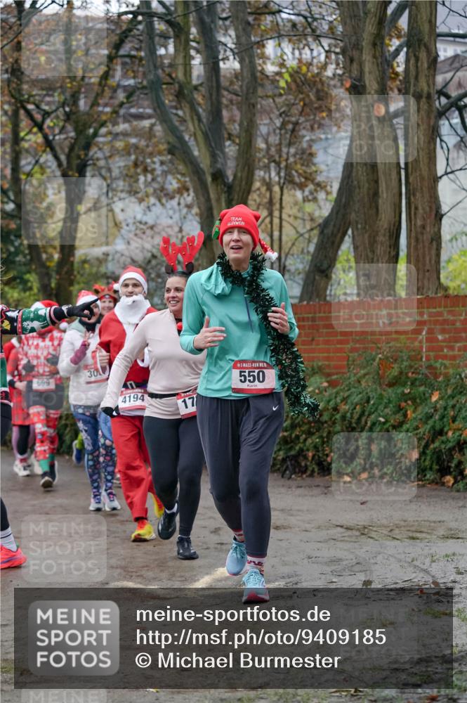 07.12.2025 - St. Pauli X-Mass-Run No. 15 Michael Burmester http://msf.ph/oto/9409185 07.12.2025 09:45:12 Laufen 699, 30, 4194, 17, 15, 550 meine-sportfotos.de
