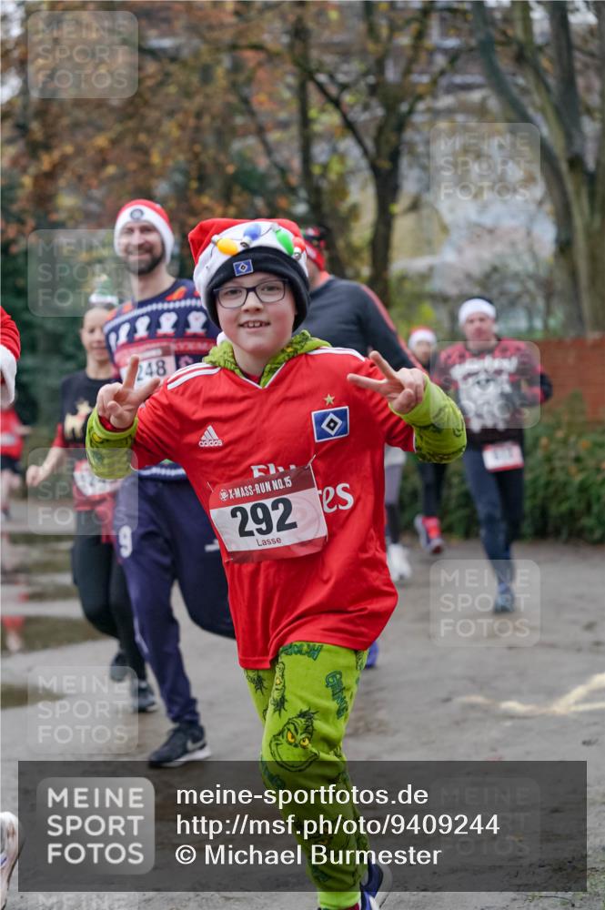 07.12.2025 - St. Pauli X-Mass-Run No. 15 Michael Burmester http://msf.ph/oto/9409244 07.12.2025 09:45:17 Laufen 1122, 248, 15, 292 meine-sportfotos.de