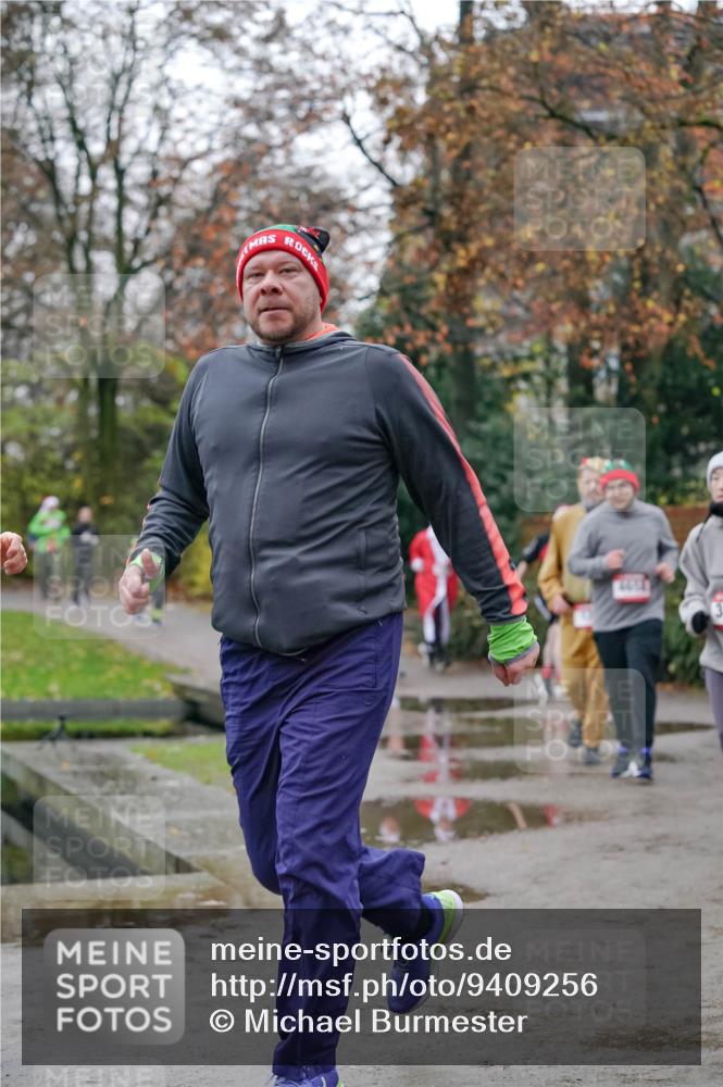 07.12.2025 - St. Pauli X-Mass-Run No. 15 Michael Burmester http://msf.ph/oto/9409256 07.12.2025 09:45:19 Laufen  meine-sportfotos.de