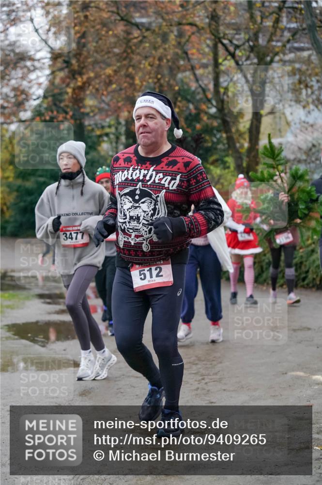 07.12.2025 - St. Pauli X-Mass-Run No. 15 Michael Burmester http://msf.ph/oto/9409265 07.12.2025 09:45:20 Laufen 3477, 15, 512, 3184 meine-sportfotos.de