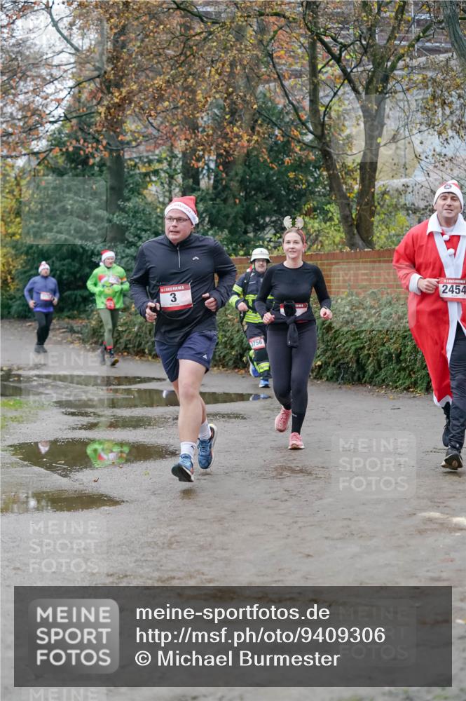 07.12.2025 - St. Pauli X-Mass-Run No. 15 Michael Burmester http://msf.ph/oto/9409306 07.12.2025 09:45:25 Laufen 3, 3756, 2454 meine-sportfotos.de