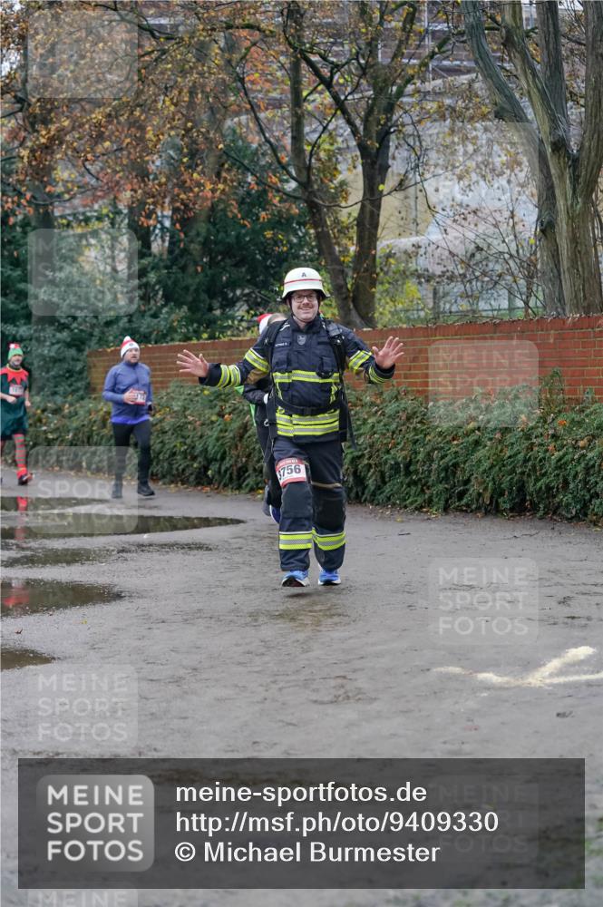 07.12.2025 - St. Pauli X-Mass-Run No. 15 Michael Burmester http://msf.ph/oto/9409330 07.12.2025 09:45:27 Laufen 756 meine-sportfotos.de