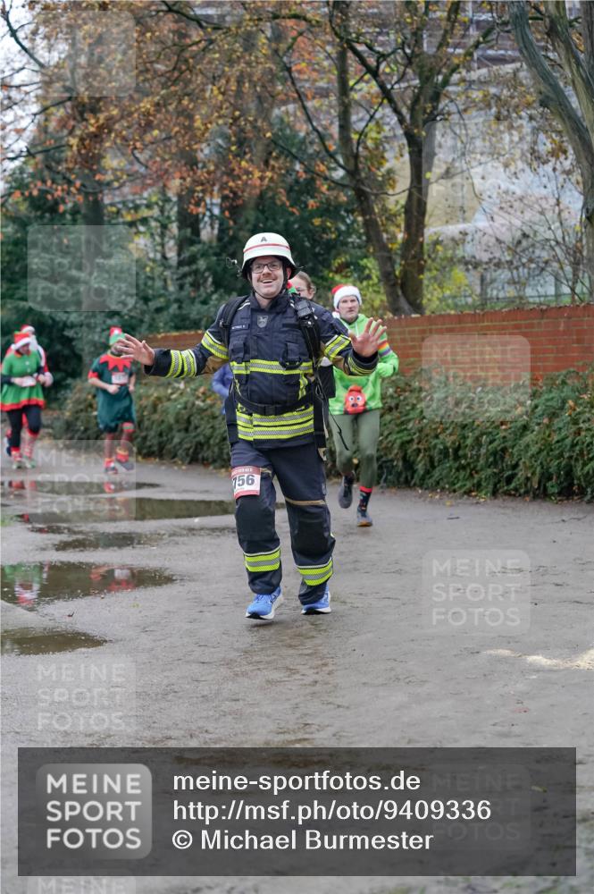 07.12.2025 - St. Pauli X-Mass-Run No. 15 Michael Burmester http://msf.ph/oto/9409336 07.12.2025 09:45:28 Laufen 156 meine-sportfotos.de