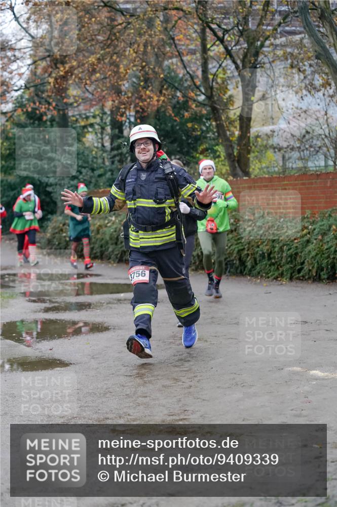 07.12.2025 - St. Pauli X-Mass-Run No. 15 Michael Burmester http://msf.ph/oto/9409339 07.12.2025 09:45:28 Laufen 3756, 291 meine-sportfotos.de